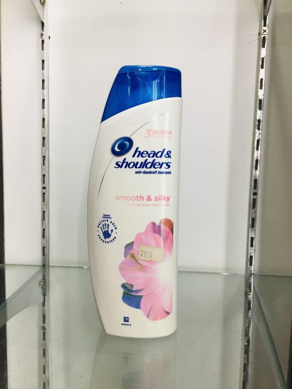 Head & Shoulders Smooth & Silky Anti-Dandruff Shampoo 500ml